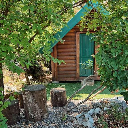 Готель Camp Oaza,Lipa Цетинє Екстер'єр фото